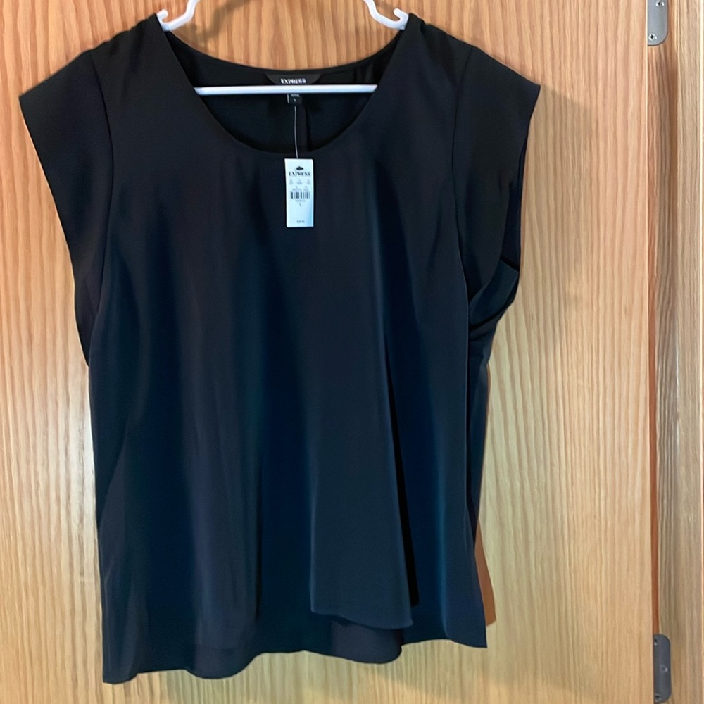 NWT Express Black cap sleeve blouse